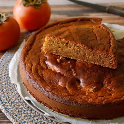 Torta cachi e amaretti: la ricetta autunnalealt