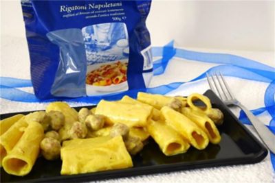 Rigatoni napoletani con polpettine al curryalt