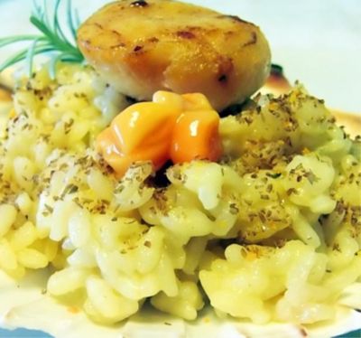 Riso con polvere di lenticchie e capesante affumicatealt