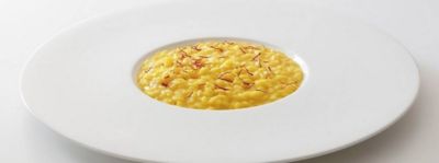 Risotto con zafferano e caciocavallo Silano mantecato all?olio dei colli Martanialt