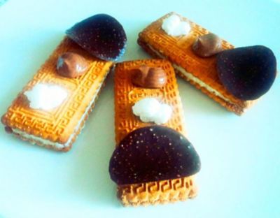 Sandwich dolci di ricotta e meringaalt