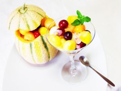 Scrigno di melone con ganache di cioccolato bianco e rumalt