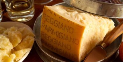 Sformatino al Parmigiano Reggiano D.O.P. con crema di zucca al vino passitoalt