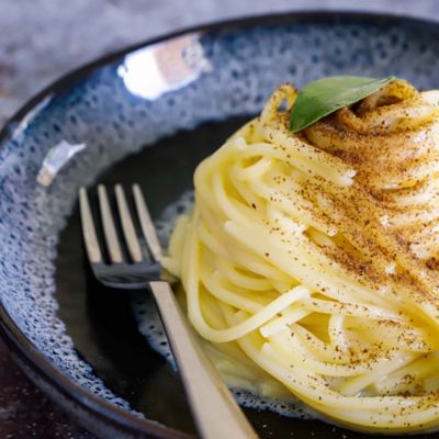 Spaghetti con Caciocavallo e colatura di alicialt