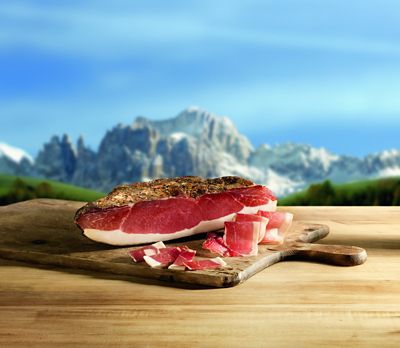 Speck Alto Adige Igp: resta stabile la produzione