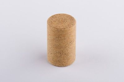 Sughera: il tappo di Labrenta senza collanti