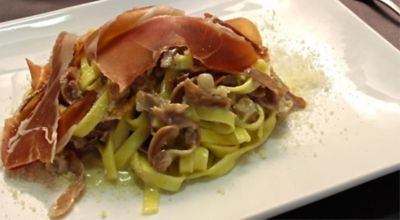 Tagliatelle alla panna e prosciutto crudoalt