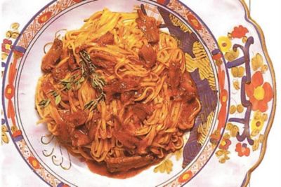 Taglierini con ragù di coda di buealt