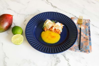 Tartare di salmone, finocchi e salsa al mango