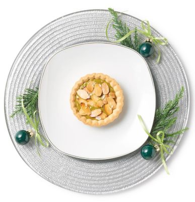 Tartelletta con crema di pistacchio e mandorle salatealt