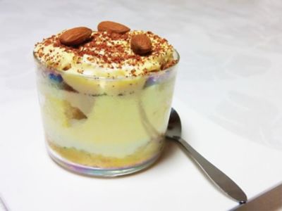 Tiramisù al bicchiere con colomba alla kahluaalt