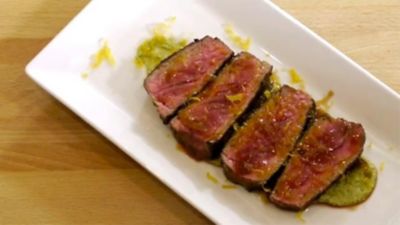 Tocchetti di Vitellone Bianco dell'Appennino Centrale con curry, menta e caffèalt