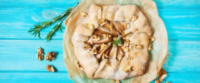Come fare la torta di pere e noci semplice