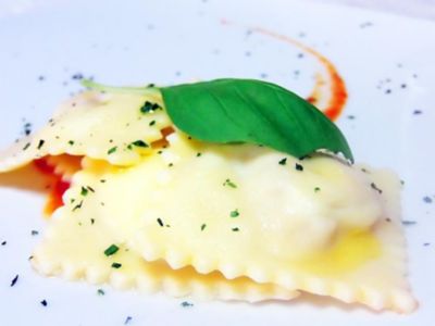 Tortelli con suino nero dei Nebrodi su vellutata di corbarinialt