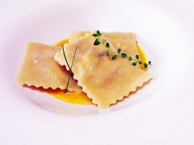 Tortelli di coppa piacentina su crema di zucca giallaalt