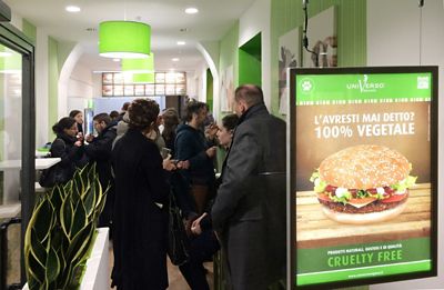 Universo Vegano in espansione con i nuovi UV Bar e UV Meal