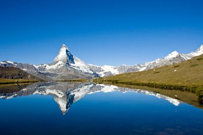 Verticalit� e acqua. La Valle d'Aosta a Expo