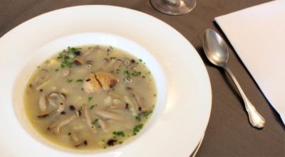 Zuppa di funghi pioppini e castagnealt