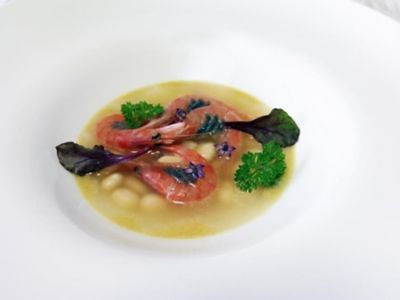Zuppetta di fagioli cocco bianco di Spello con gamberetti di Nassaalt