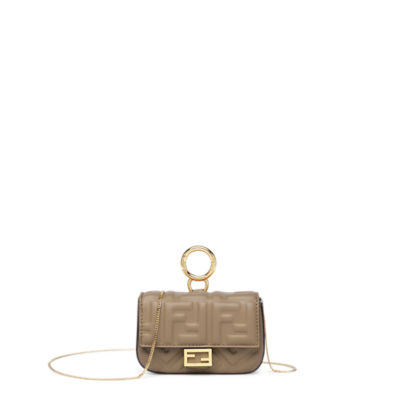 ナノ バゲット チャーム - グレーナッパレザー チャーム | Fendi ナノ バゲット チャーム - グレーナッパレザー チャーム | Fendi