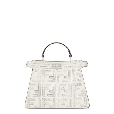 OUTLET【FENDI】WHITE☆Peekaboo Handle Nano ショルダーバッグ OUTLET【FENDI】WHITE☆Peekaboo Handle Nano ショルダーバッグ