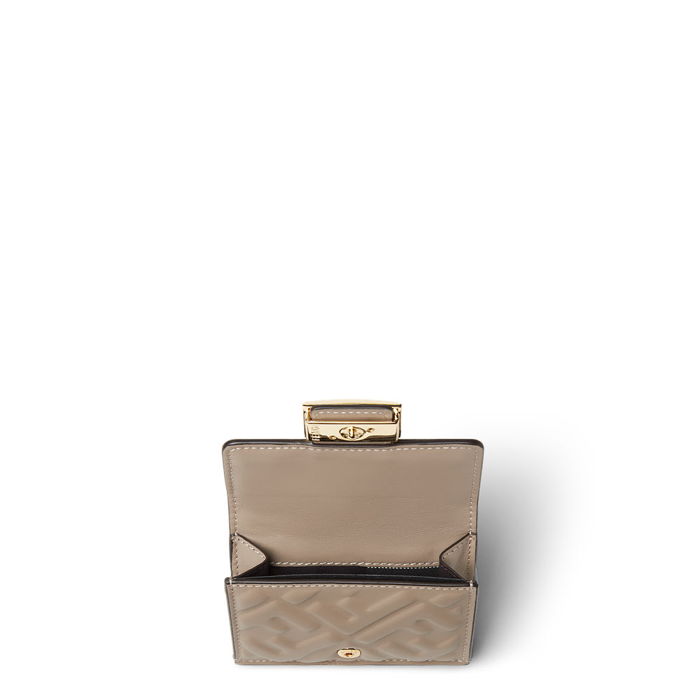 Micro portefeuille Baguette à trois volets