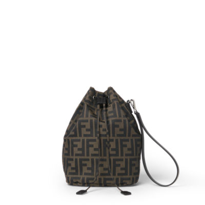 FENDI スーパーライトFFズッカ ファブリック ドローストリングポーチ