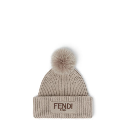 FENDI⭐︎ビーニー⭐︎グレー FENDI(フェンディ) ニットキャップ・ビーニー(メンズ) - 海外