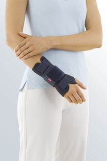 medi wrist support