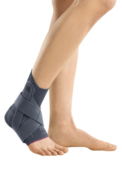 Total stability ankle brace with strap