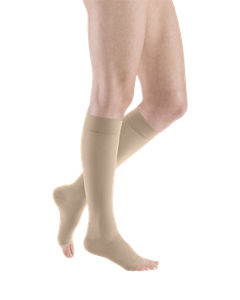 Can Compression Help Prevent Deep Vein Thrombosis? – Neo G UK