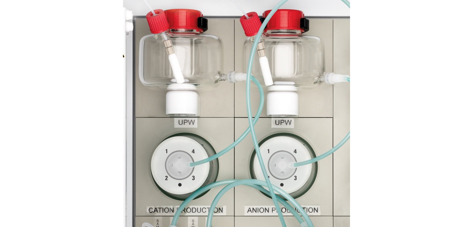 Continuous eluent production integrated in the 2060 IC Process Analyzer.