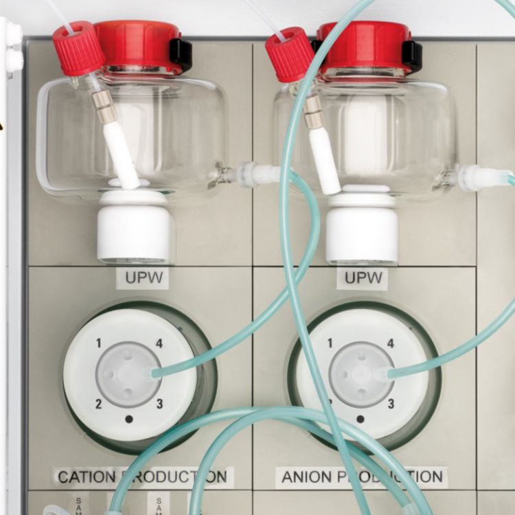 Continuous eluent production integrated in the 2060 IC Process Analyzer.