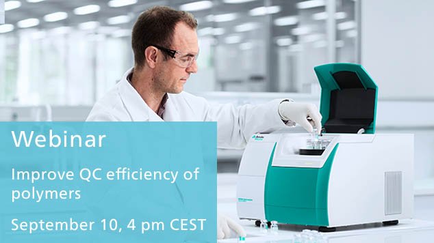 DS2500 Liquid Analyzer with user