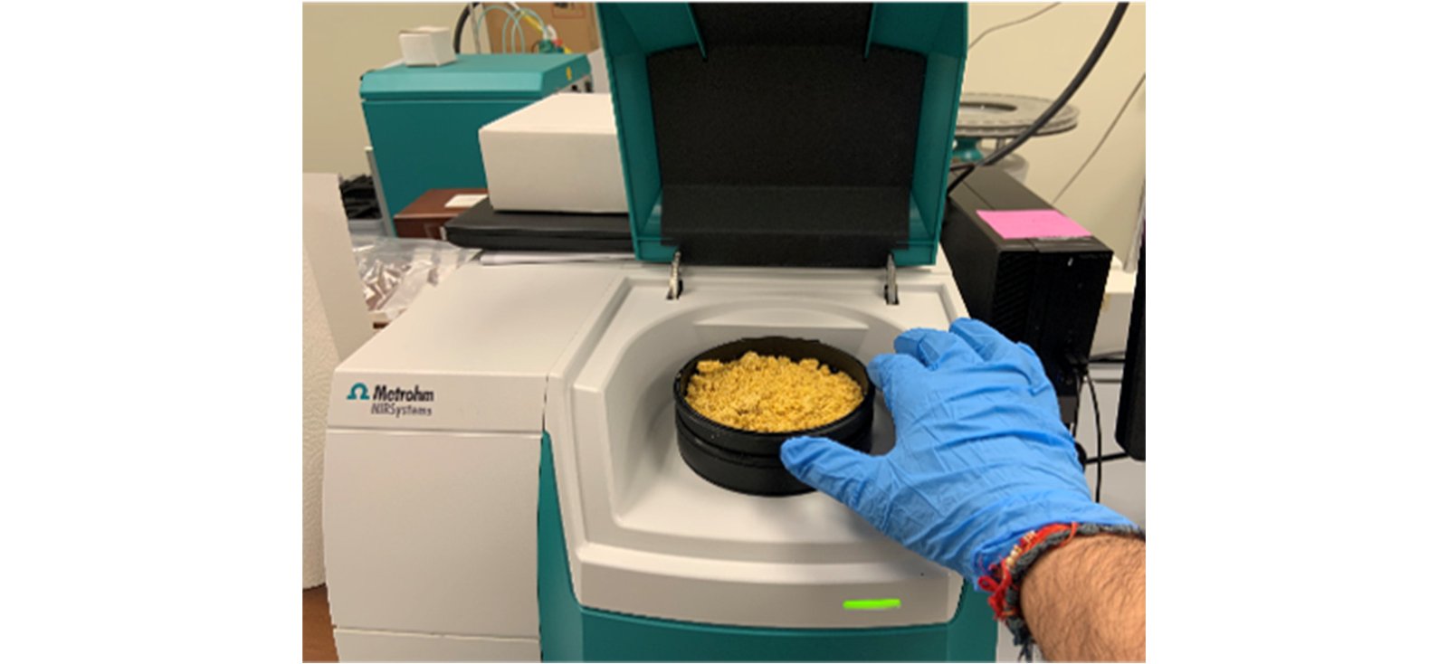 Fermentation mash sample placed on the DS2500 Solid Analyzer.