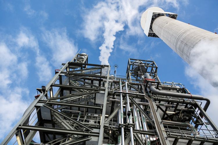 Online analysis of peroxide in HPPO process