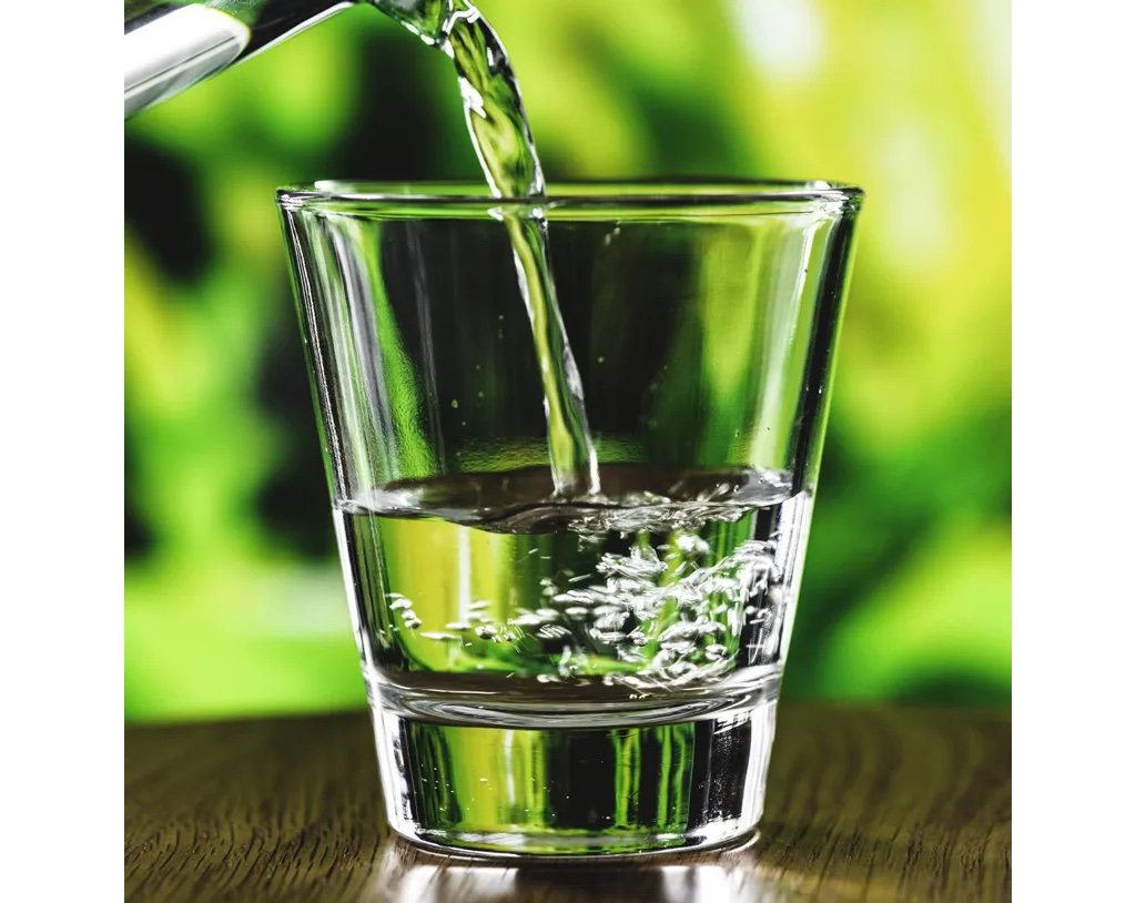 https://s7e5a.scene7.com/is/image/metrohm/drinking-water-glass?qlt=85&ts=1715670443121&dpr=off