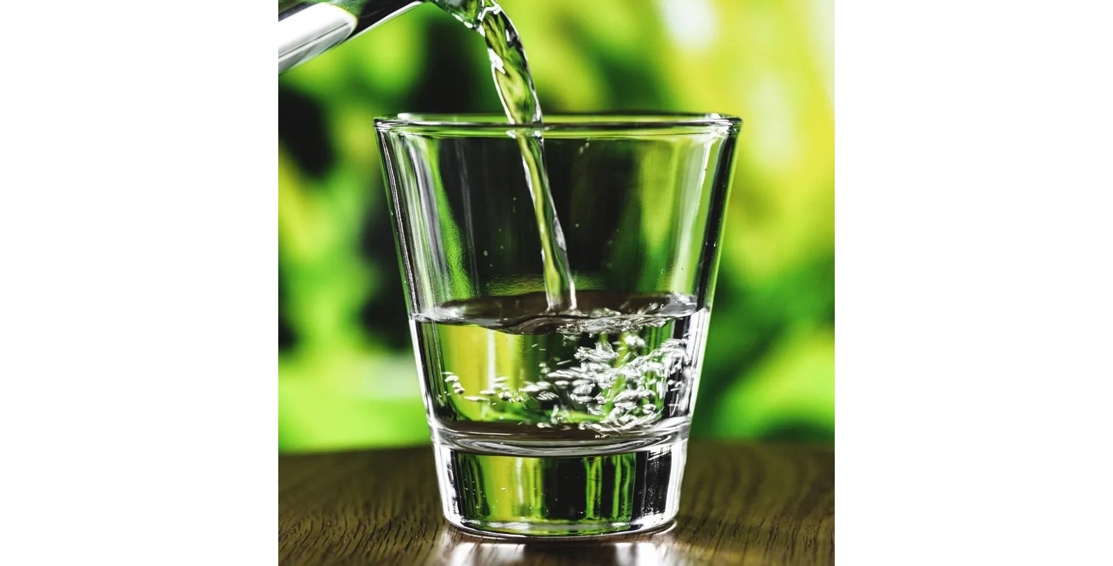 https://s7e5a.scene7.com/is/image/metrohm/drinking-water-glass?qlt=85&ts=1713955544830&dpr=off