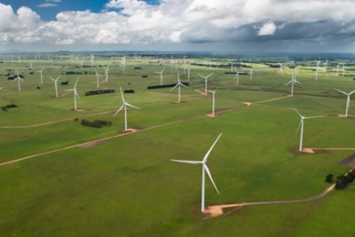 V112 installation, Macarthur Windfarm, Australia