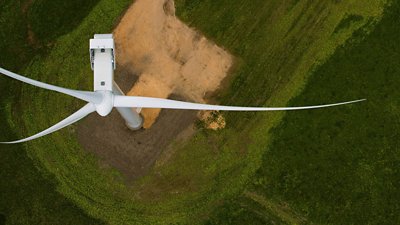 V112 installation, Macarthur Windfarm, Australia