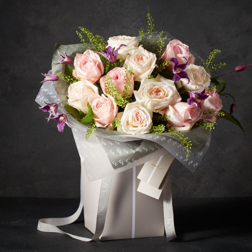 No.1 Floral Scented Gift Bag Roses - Waitrose Florist