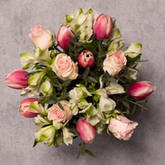 Rose & Tulip Bouquet                                                                                                            
