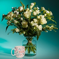 Mother’s Day Scented & Pure White Bouquet with 'Mum' Mug                                                                      