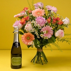 Celebration Bouquet with Prosecco                                                                                               