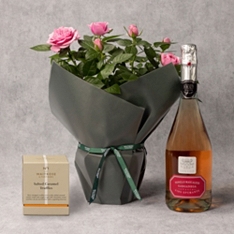 Luxury Pink Rose Gift Set                                                                                                       